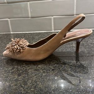 Donald J Pliner Pumps